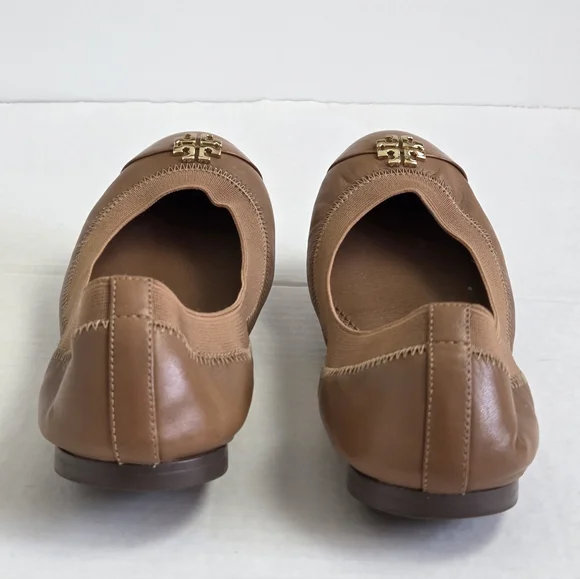 TORY BURCH Jolie Beige Patent Leather Cap-toe Gold Logo Ballet Flats Sz 6.5 M - Picture 10 of 14
